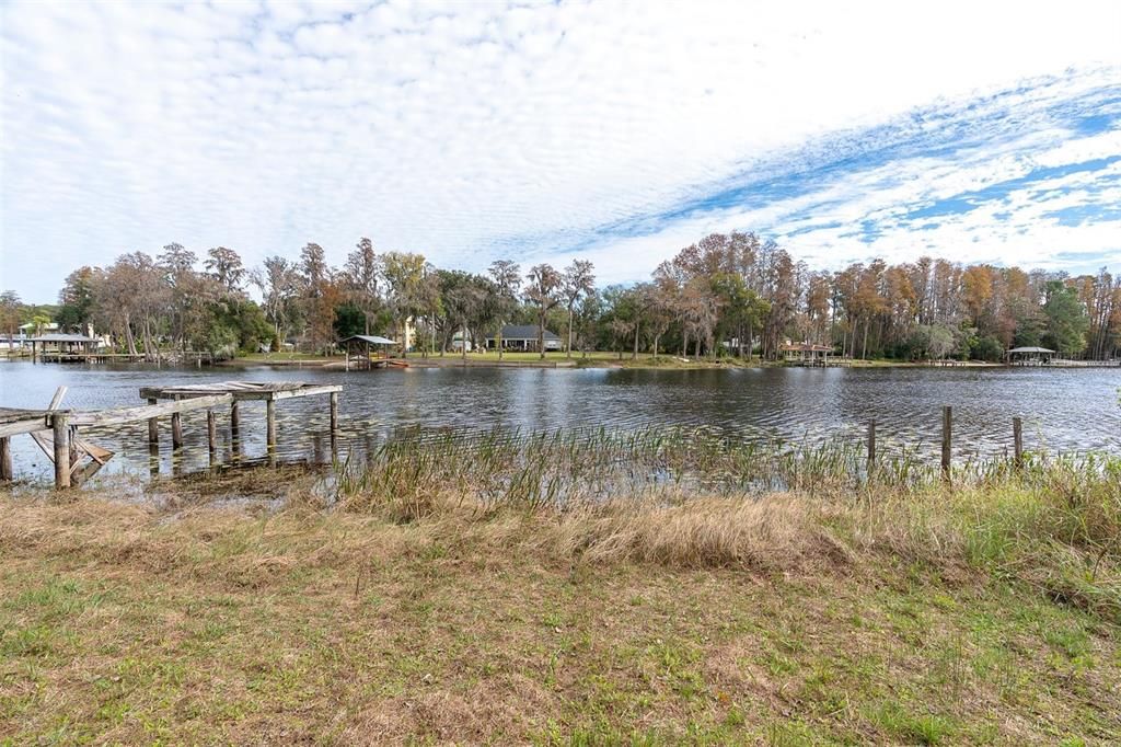 Activo con contrato: $550,000 (1.26 acres)