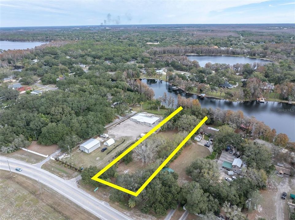 Activo con contrato: $550,000 (1.26 acres)