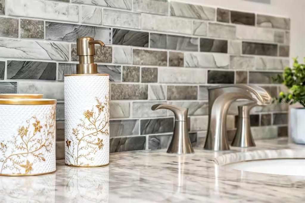 出租: $5,500 (4 贝兹, 3 浴室, 2491 平方英尺)