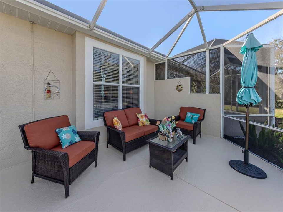 For Sale: $385,900 (2 beds, 2 baths, 1463 Square Feet)