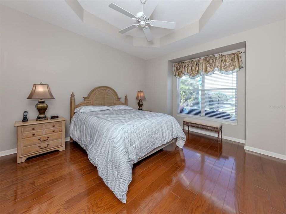 For Sale: $385,900 (2 beds, 2 baths, 1463 Square Feet)