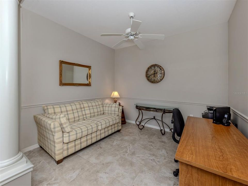 For Sale: $385,900 (2 beds, 2 baths, 1463 Square Feet)