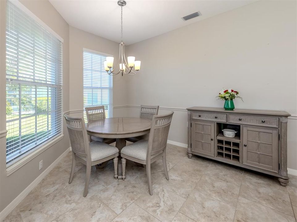 For Sale: $385,900 (2 beds, 2 baths, 1463 Square Feet)