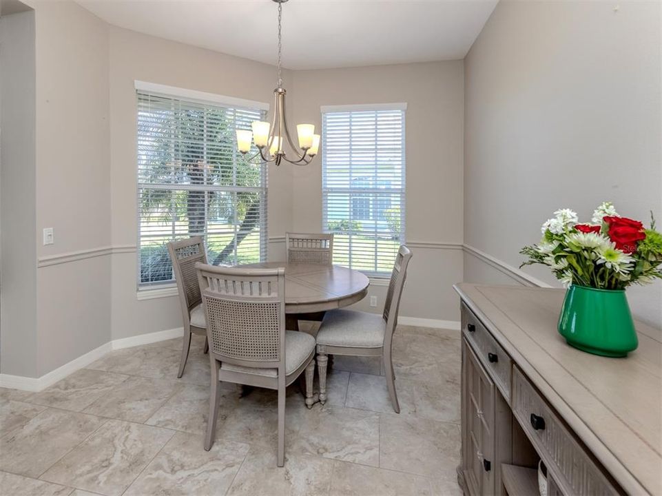 For Sale: $385,900 (2 beds, 2 baths, 1463 Square Feet)