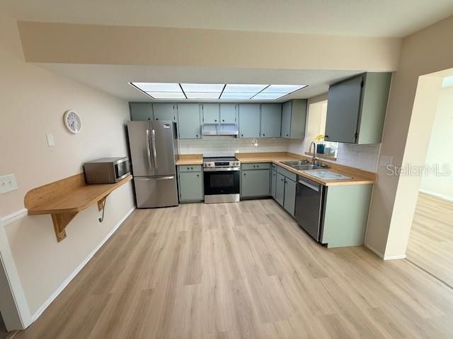 出租: $1,795 (3 贝兹, 2 浴室, 1334 平方英尺)