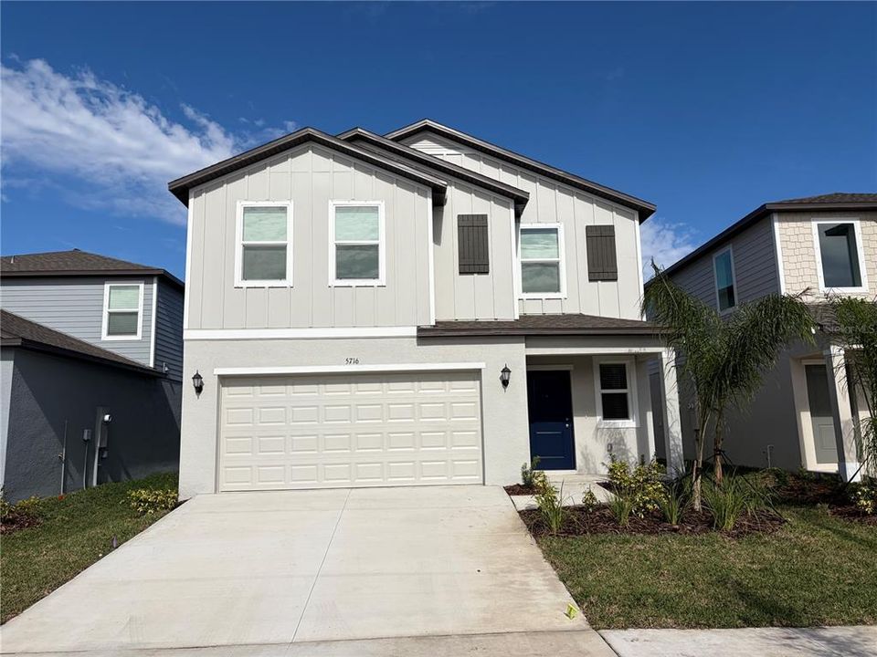 Vendido Recientemente: $317,400 (5 camas, 2 baños, 2112 Pies cuadrados)