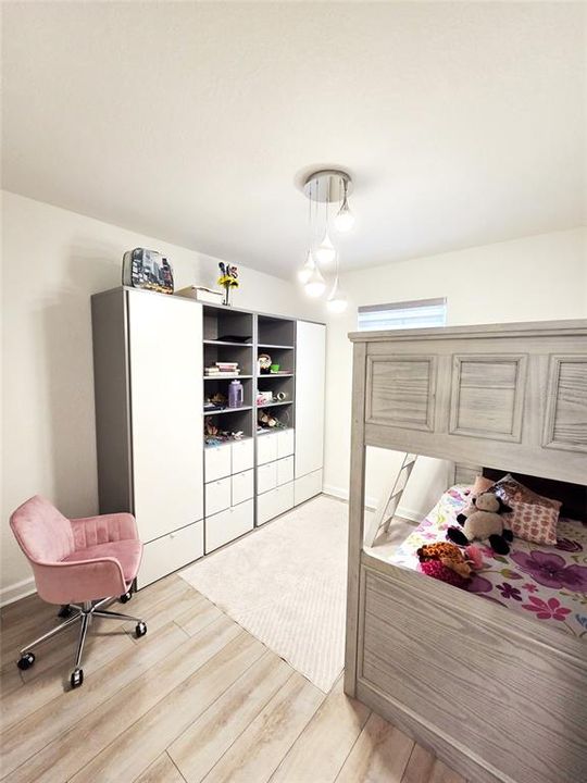 For Rent: $3,550 (3 beds, 2 baths, 1863 Square Feet)