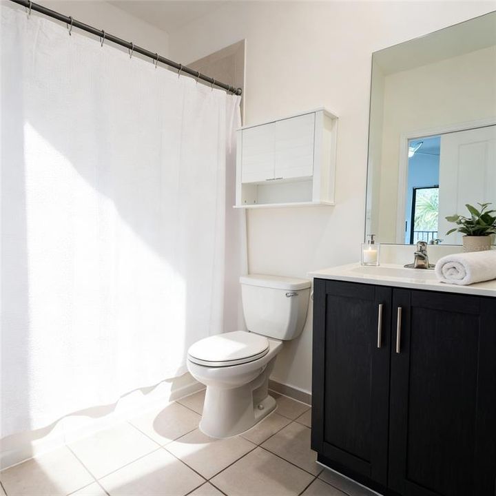 For Rent: $3,550 (3 beds, 2 baths, 1863 Square Feet)