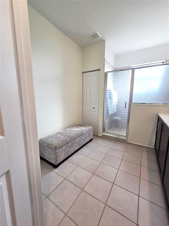 For Rent: $3,550 (3 beds, 2 baths, 1863 Square Feet)