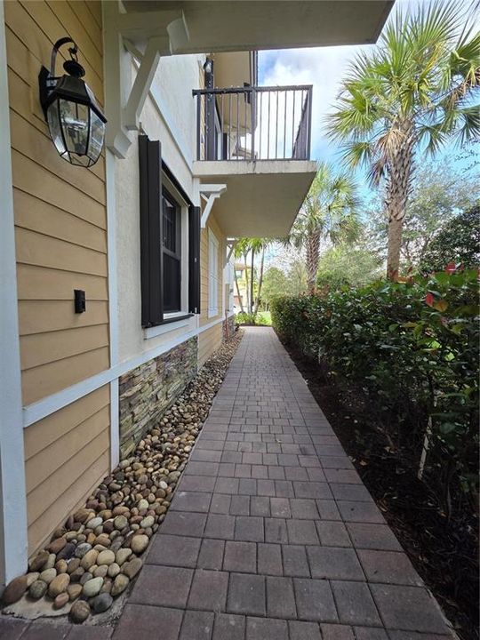 For Rent: $3,550 (3 beds, 2 baths, 1863 Square Feet)