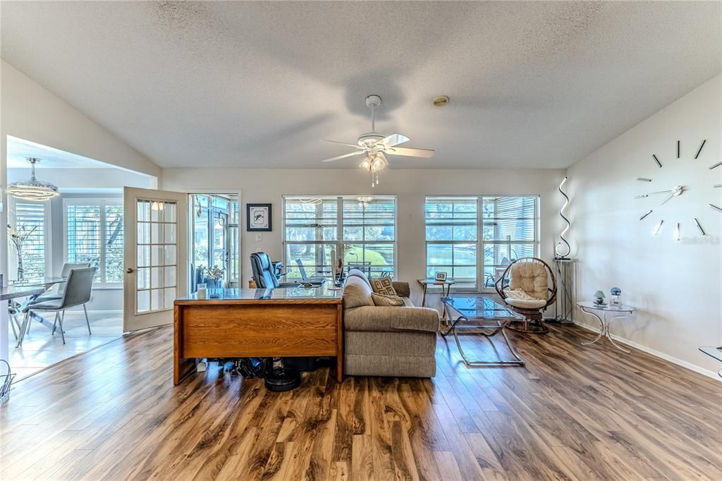 For Sale: $299,000 (2 beds, 2 baths, 1826 Square Feet)