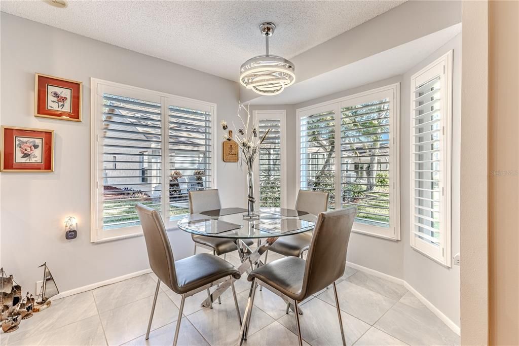 For Sale: $299,000 (2 beds, 2 baths, 1826 Square Feet)