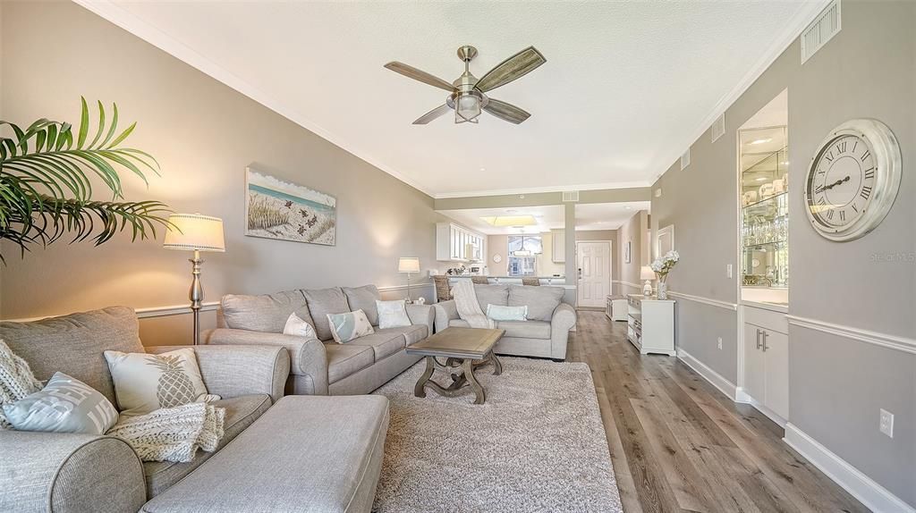 En Venta: $305,000 (2 camas, 2 baños, 1238 Pies cuadrados)