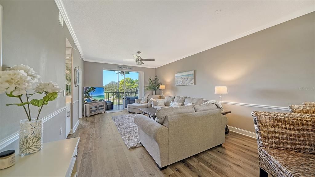 En Venta: $305,000 (2 camas, 2 baños, 1238 Pies cuadrados)