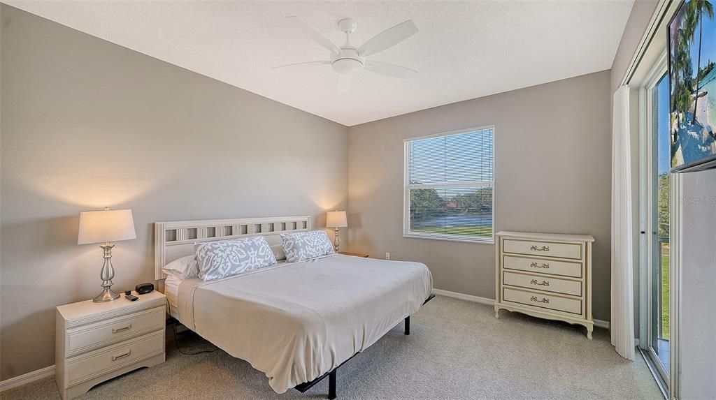 En Venta: $305,000 (2 camas, 2 baños, 1238 Pies cuadrados)