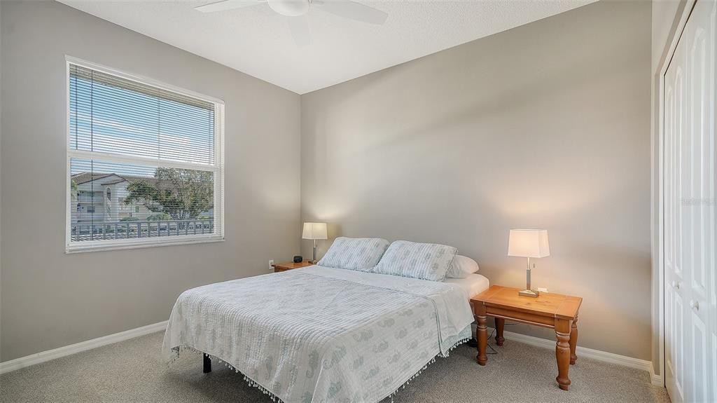 En Venta: $305,000 (2 camas, 2 baños, 1238 Pies cuadrados)