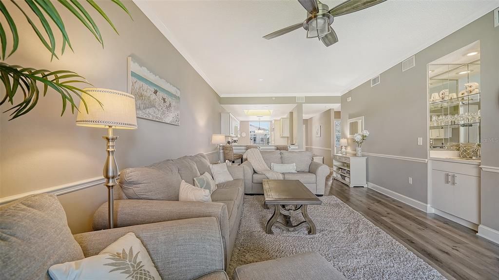 En Venta: $305,000 (2 camas, 2 baños, 1238 Pies cuadrados)