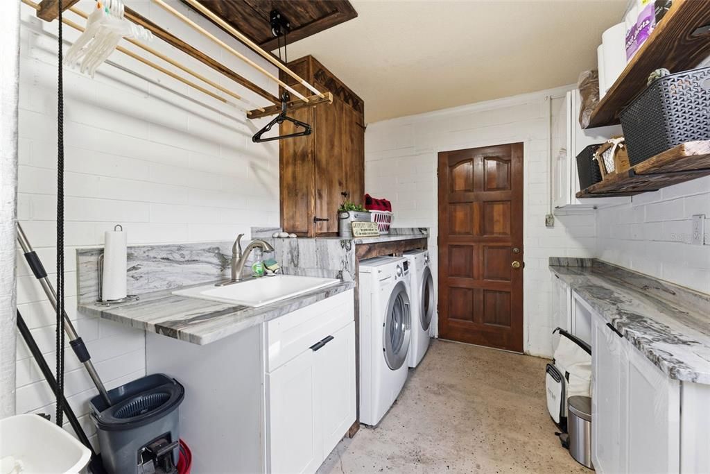 На продажу: $390,000 (3 спален, 3 ванн, 2256 Квадратных фут)