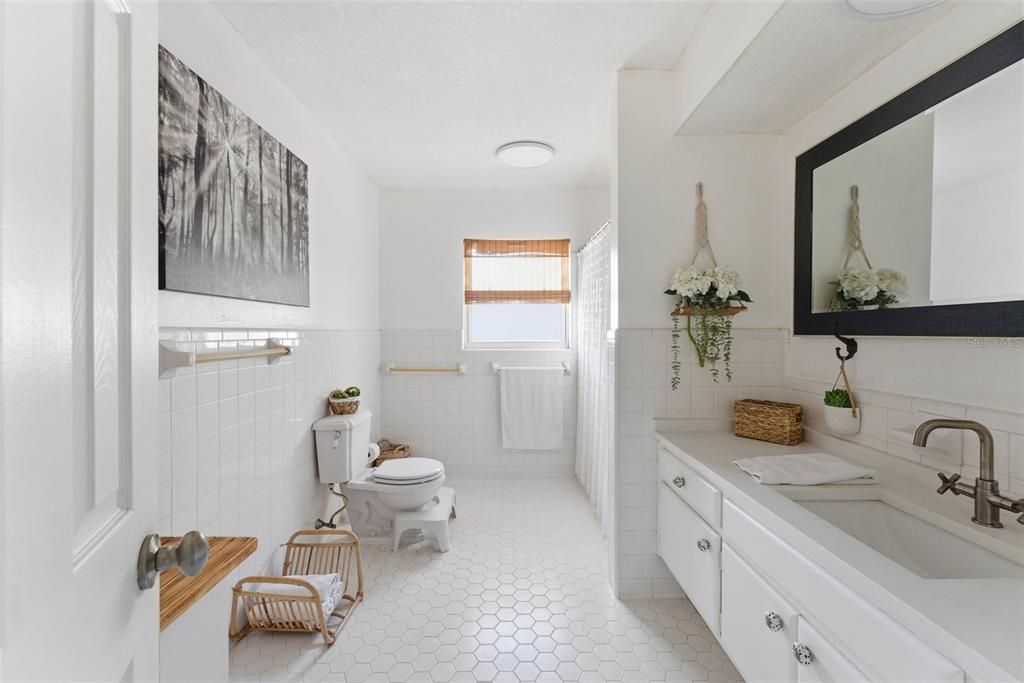 На продажу: $390,000 (3 спален, 3 ванн, 2256 Квадратных фут)