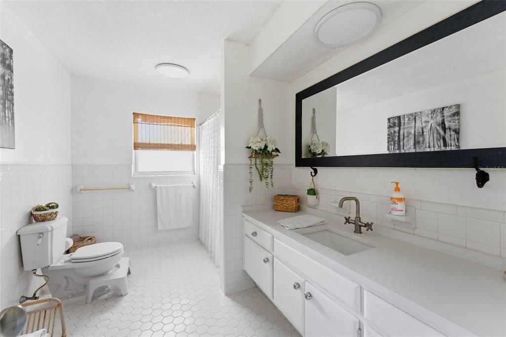 На продажу: $390,000 (3 спален, 3 ванн, 2256 Квадратных фут)