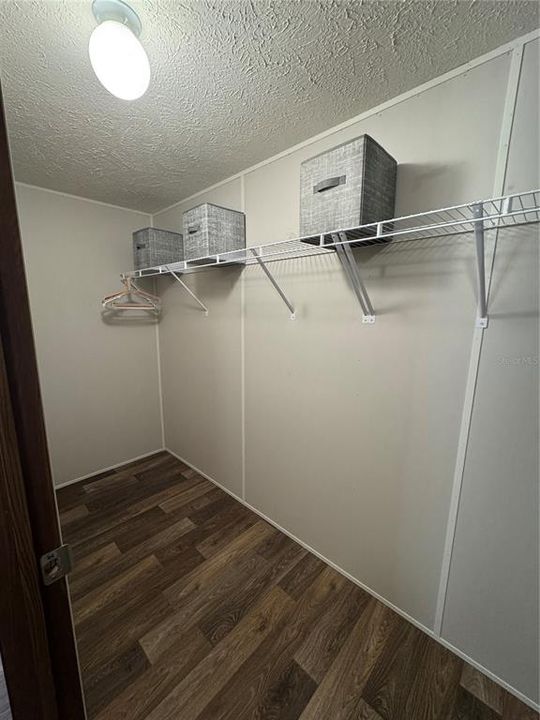 На продажу: $199,990 (4 спален, 2 ванн, 1475 Квадратных фут)