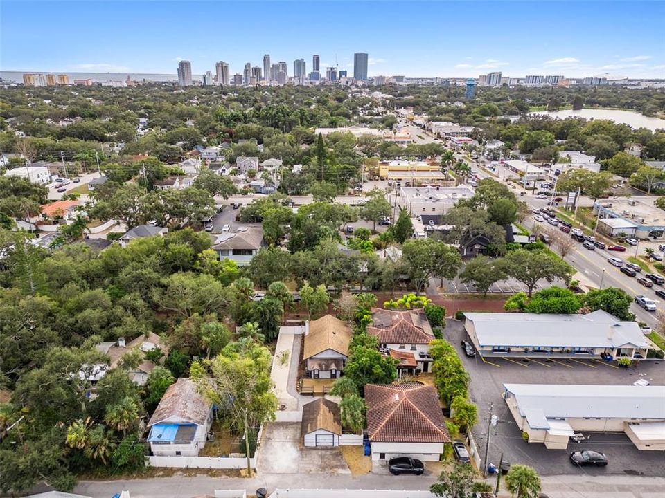 En Renta: $4,500 (3 camas, 2 baños, 1225 Pies cuadrados)