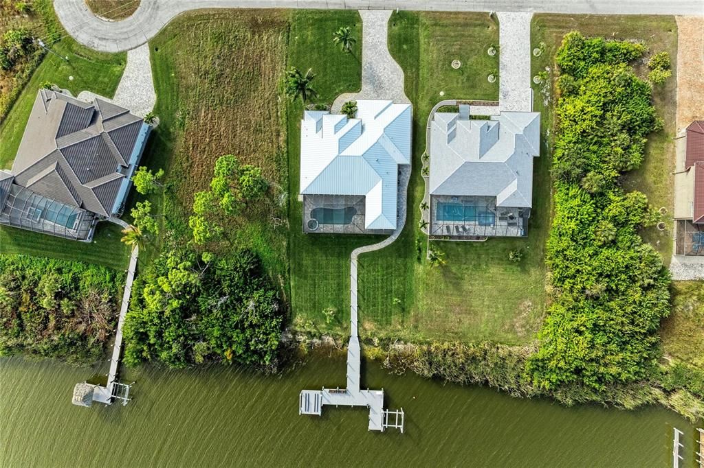 For Sale: $975,000 (4 beds, 2 baths, 2343 Square Feet)