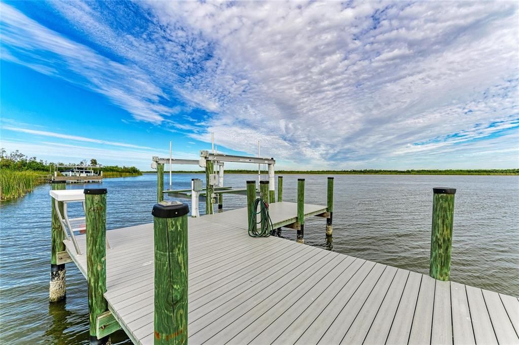 For Sale: $975,000 (4 beds, 2 baths, 2343 Square Feet)