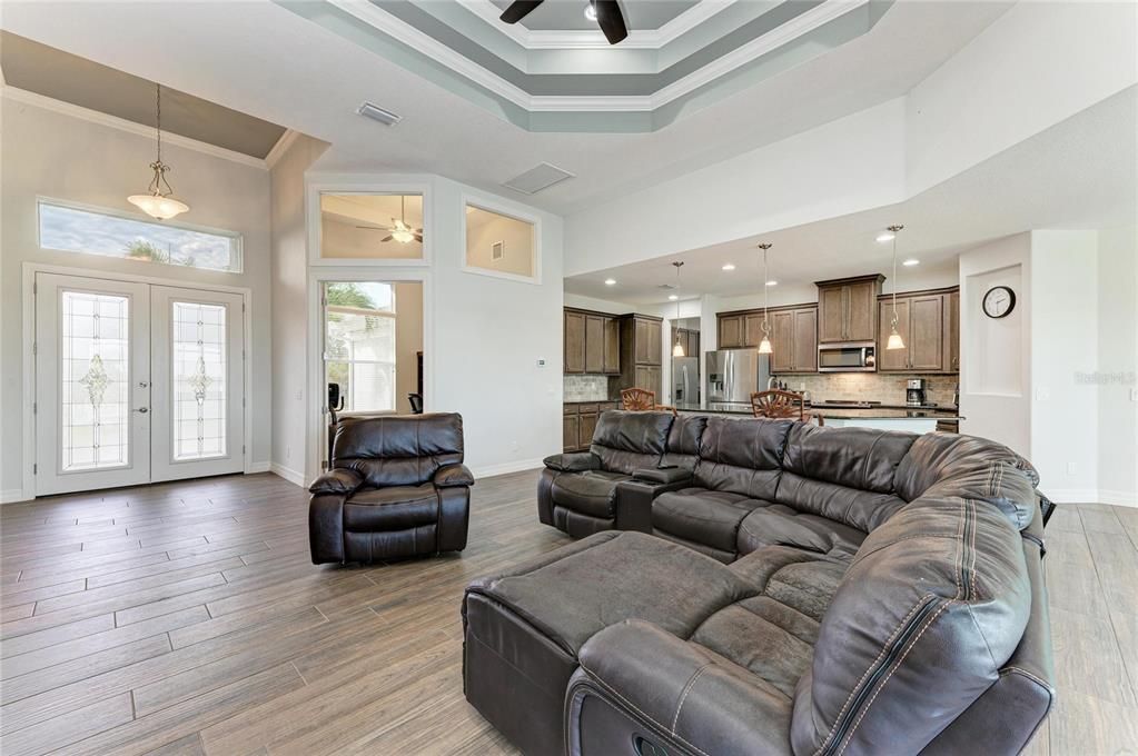 For Sale: $975,000 (4 beds, 2 baths, 2343 Square Feet)