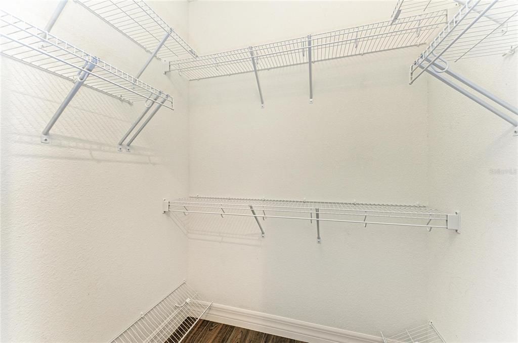 For Sale: $975,000 (4 beds, 2 baths, 2343 Square Feet)