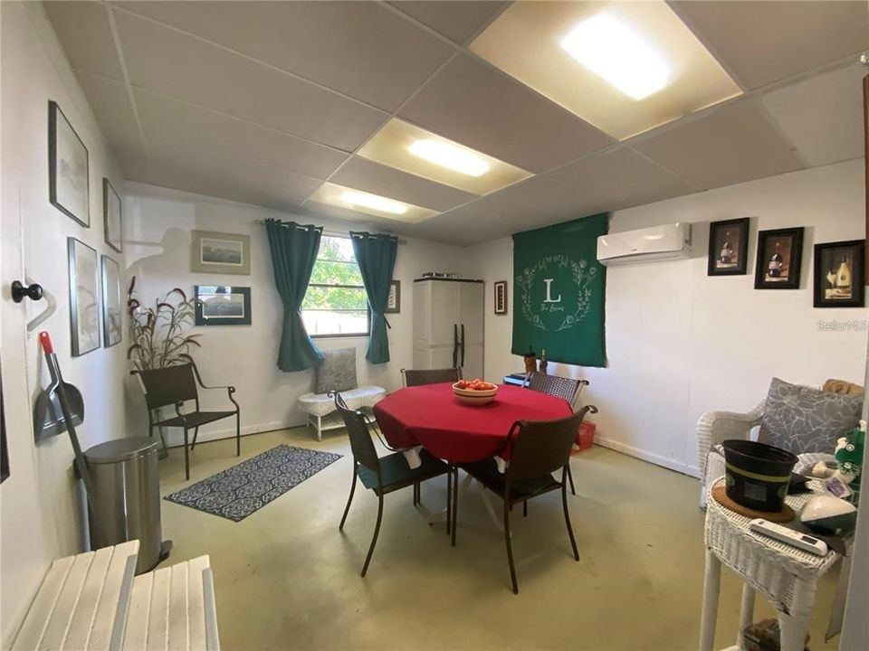 На продажу: $167,500 (2 спален, 2 ванн, 1601 Квадратных фут)