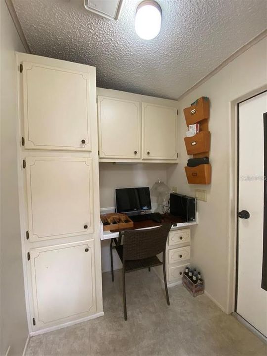 На продажу: $167,500 (2 спален, 2 ванн, 1601 Квадратных фут)