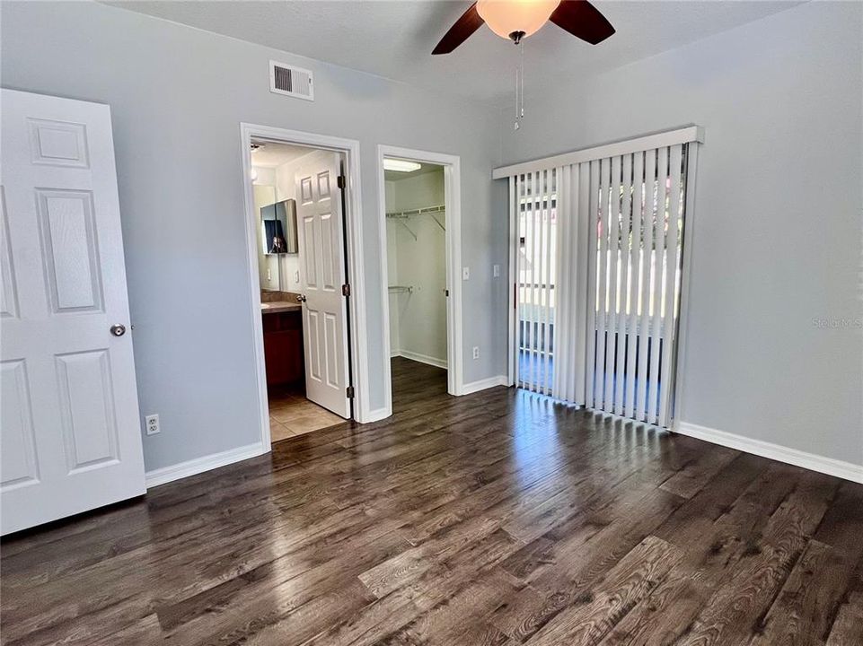 For Rent: $1,975 (2 beds, 2 baths, 1140 Square Feet)