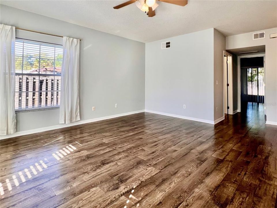 For Rent: $1,975 (2 beds, 2 baths, 1140 Square Feet)