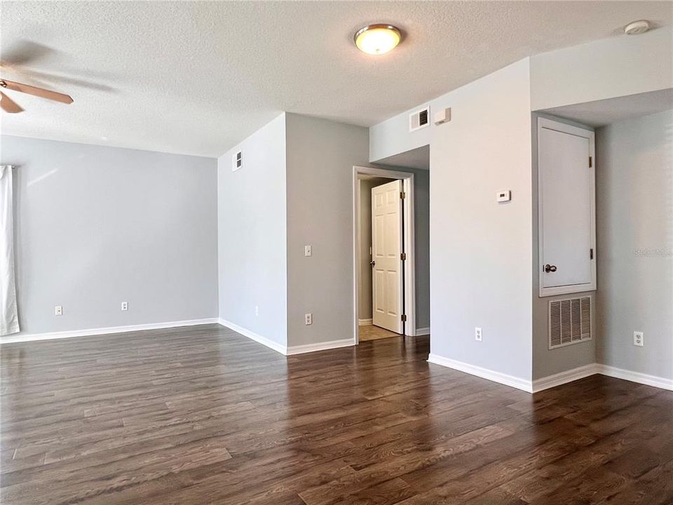 For Rent: $1,975 (2 beds, 2 baths, 1140 Square Feet)