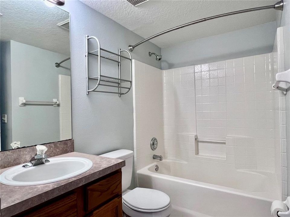 For Rent: $1,975 (2 beds, 2 baths, 1140 Square Feet)