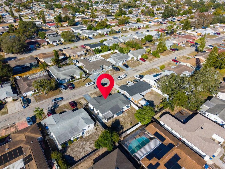 For Sale: $250,000 (2 beds, 2 baths, 1136 Square Feet)