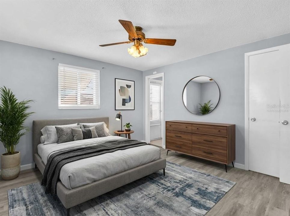 For Sale: $250,000 (2 beds, 2 baths, 1136 Square Feet)