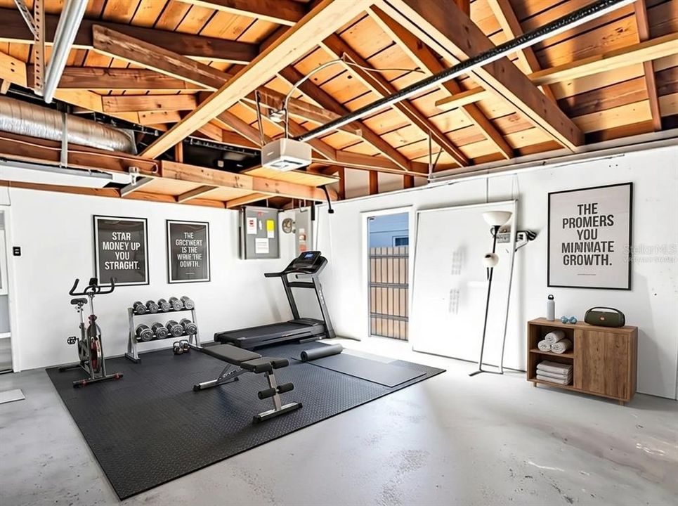 For Sale: $250,000 (2 beds, 2 baths, 1136 Square Feet)