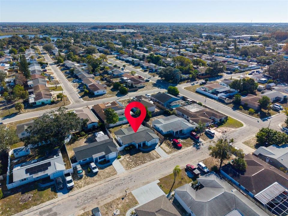 For Sale: $250,000 (2 beds, 2 baths, 1136 Square Feet)