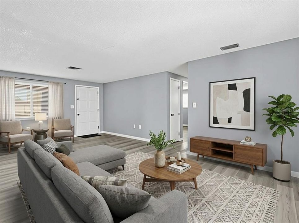 For Sale: $250,000 (2 beds, 2 baths, 1136 Square Feet)