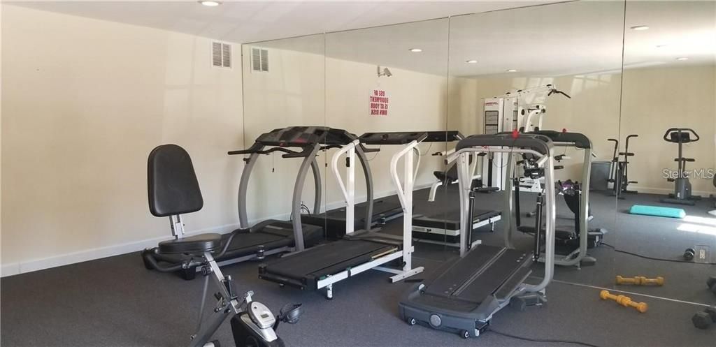 出租: $1,695 (2 贝兹, 2 浴室, 1306 平方英尺)