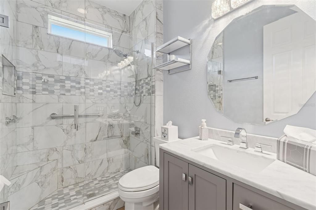 待售: $335,000 (2 贝兹, 2 浴室, 1719 平方英尺)