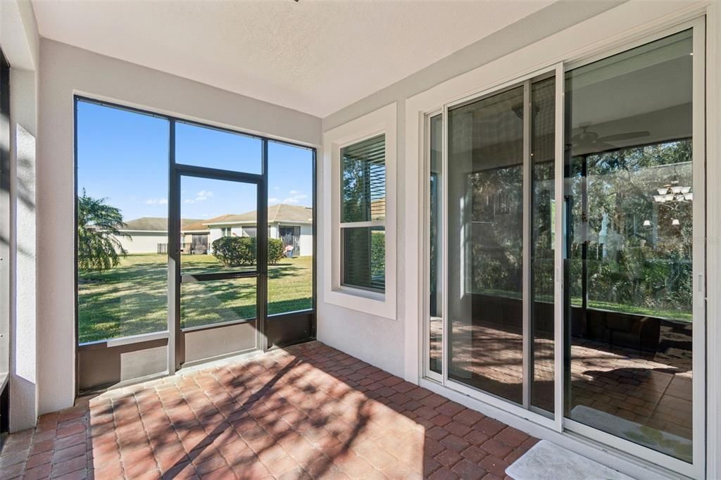 待售: $335,000 (2 贝兹, 2 浴室, 1719 平方英尺)