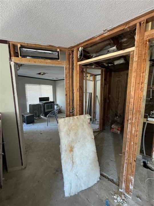 待售: $229,000 (2 贝兹, 2 浴室, 1010 平方英尺)