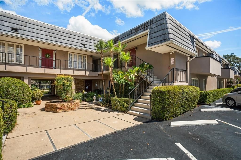 待售: $229,000 (2 贝兹, 2 浴室, 1010 平方英尺)