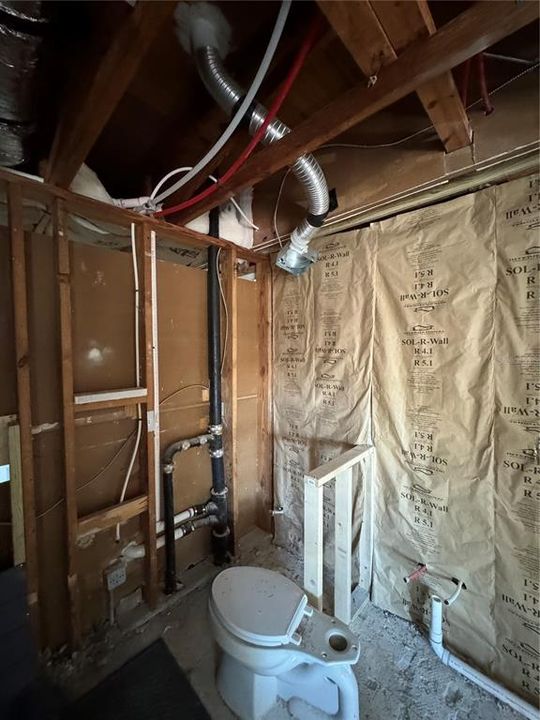 待售: $229,000 (2 贝兹, 2 浴室, 1010 平方英尺)