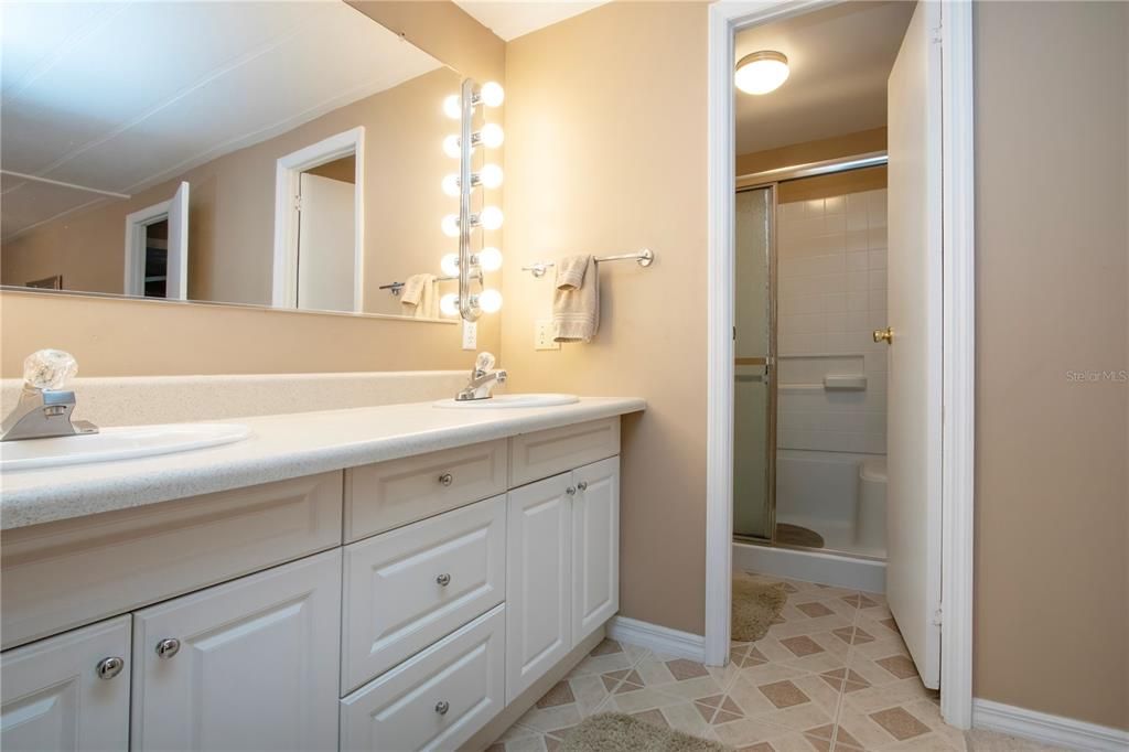 For Sale: $149,900 (3 beds, 2 baths, 1152 Square Feet)