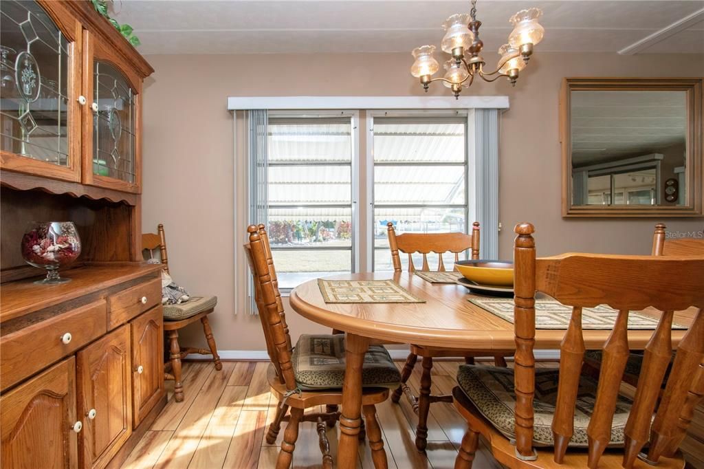 For Sale: $149,900 (3 beds, 2 baths, 1152 Square Feet)