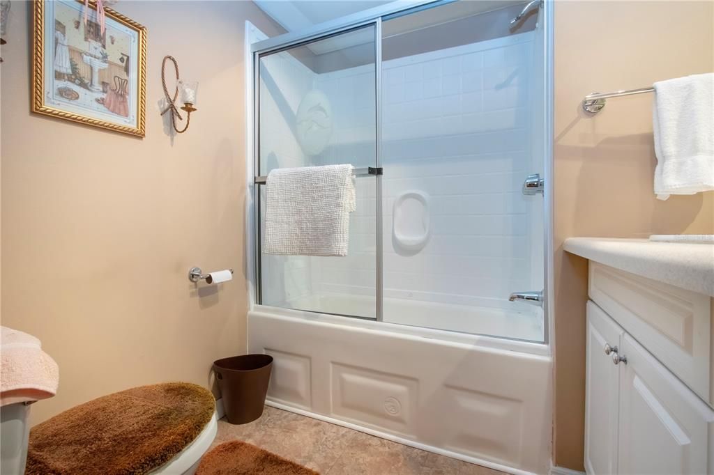 For Sale: $149,900 (3 beds, 2 baths, 1152 Square Feet)